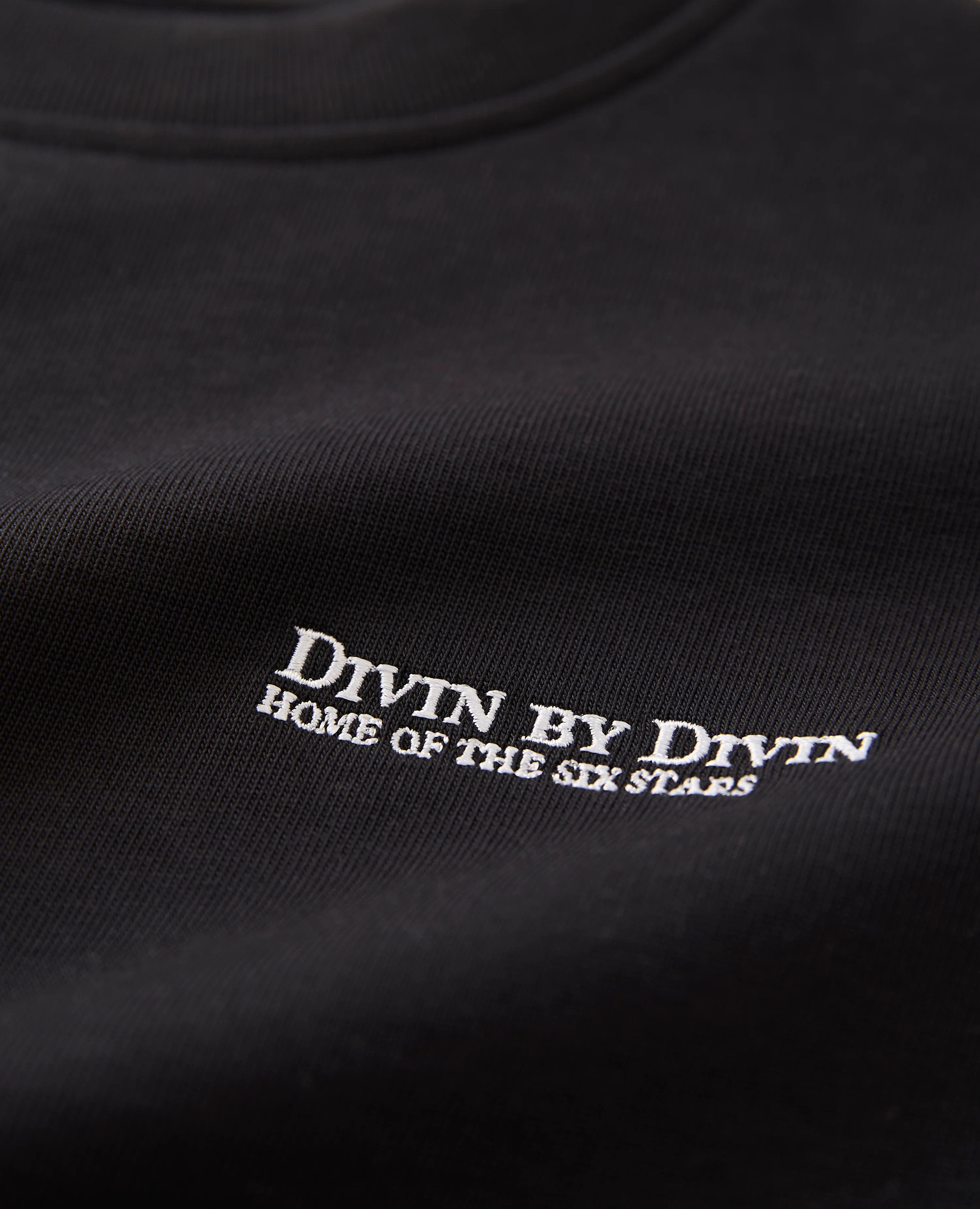 WOMENS BLACK CLASSIC T-SHIRT - Image 4